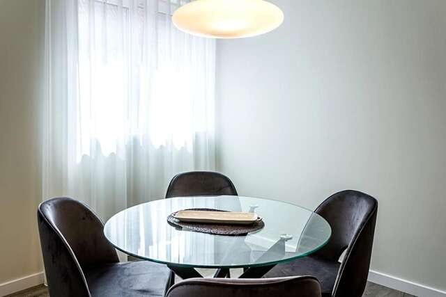 Апартаменты Elegant Town Hall Apartment Каунас-9